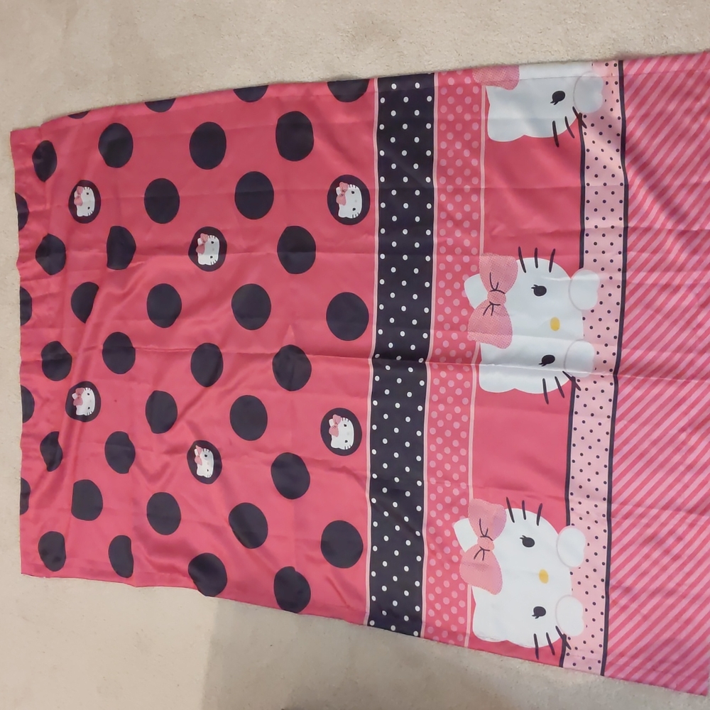 Hello Kitty curtain or drape
